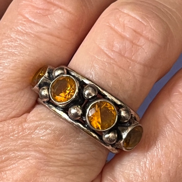 Sterling Silver Ring with Four Yellow Stones - Picture 9 of 10